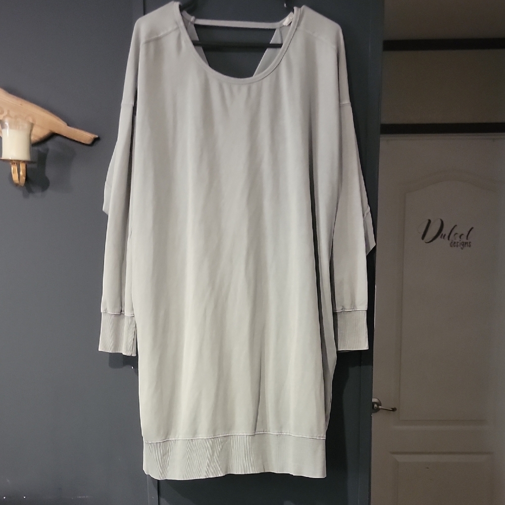 Easel Gray Long Sleeve Dress